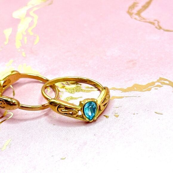 Avon Women’s Vintage Blue Stone Ring Sz 10 Goldtone - Picture 5 of 8